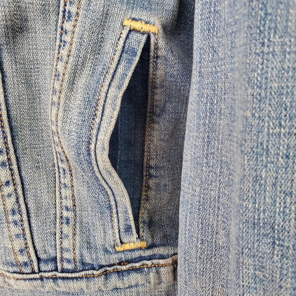 Levi's Denim Jacket - Picture 4 of 10
